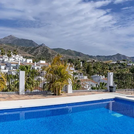 Casablanca 20 Oasis Apartment Nerja